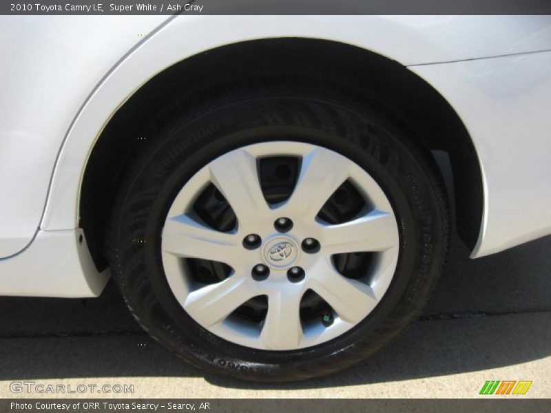 Super White / Ash Gray 2010 Toyota Camry LE