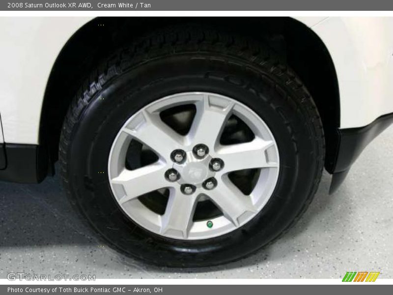  2008 Outlook XR AWD Wheel