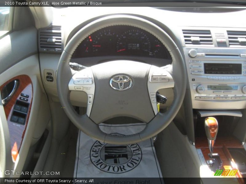 Aloe Green Metallic / Bisque 2010 Toyota Camry XLE