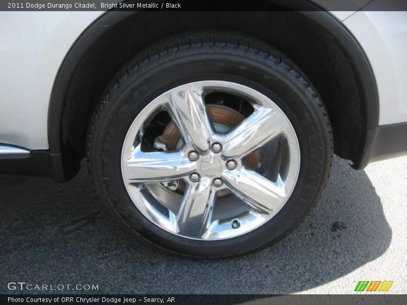 Bright Silver Metallic / Black 2011 Dodge Durango Citadel