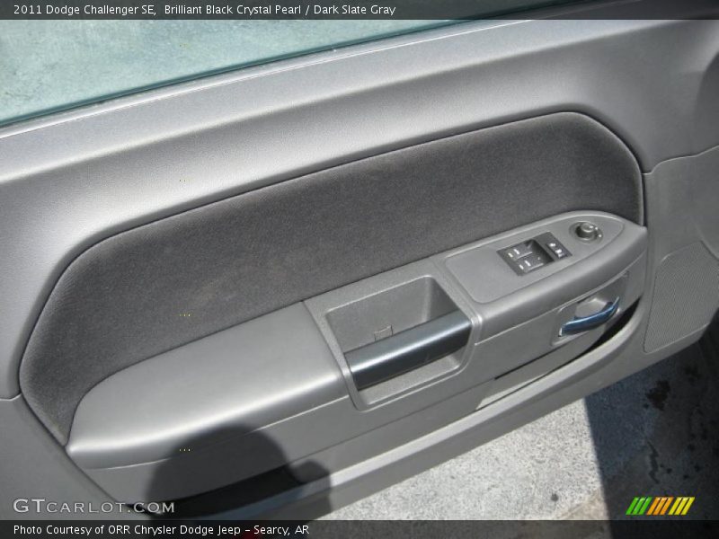 Brilliant Black Crystal Pearl / Dark Slate Gray 2011 Dodge Challenger SE