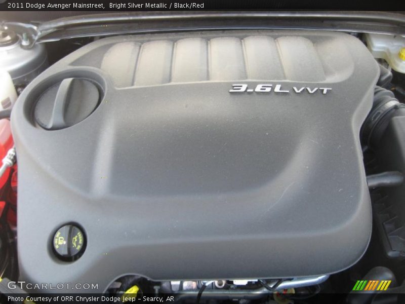 Bright Silver Metallic / Black/Red 2011 Dodge Avenger Mainstreet