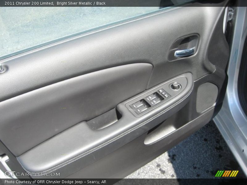 Bright Silver Metallic / Black 2011 Chrysler 200 Limited