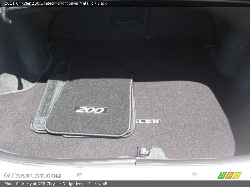 Bright Silver Metallic / Black 2011 Chrysler 200 Limited