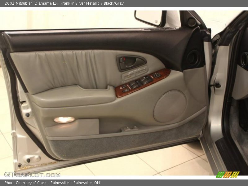 Franklin Silver Metallic / Black/Gray 2002 Mitsubishi Diamante LS