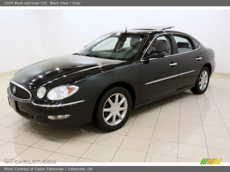 Front 3/4 View of 2005 LaCrosse CXS