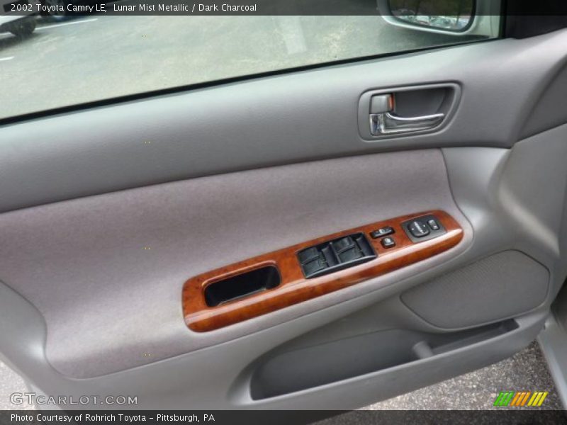 Lunar Mist Metallic / Dark Charcoal 2002 Toyota Camry LE