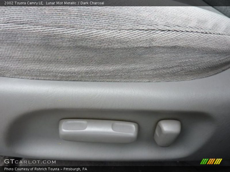Lunar Mist Metallic / Dark Charcoal 2002 Toyota Camry LE