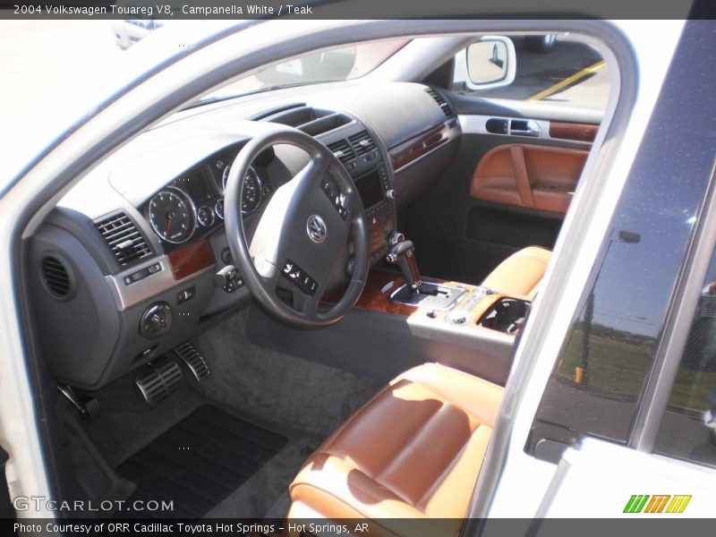 Campanella White / Teak 2004 Volkswagen Touareg V8