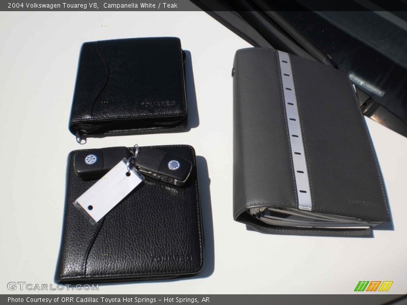Campanella White / Teak 2004 Volkswagen Touareg V8
