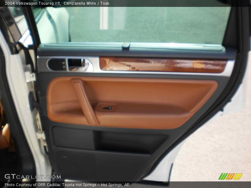 Campanella White / Teak 2004 Volkswagen Touareg V8