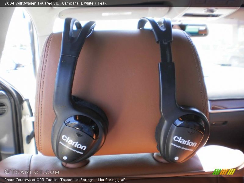 Campanella White / Teak 2004 Volkswagen Touareg V8