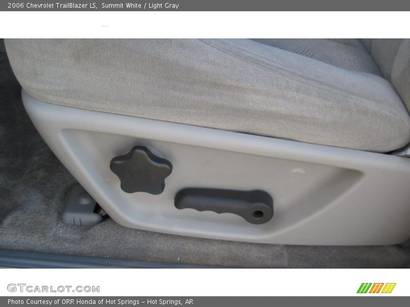 Summit White / Light Gray 2006 Chevrolet TrailBlazer LS