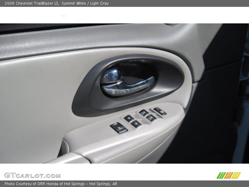Summit White / Light Gray 2006 Chevrolet TrailBlazer LS