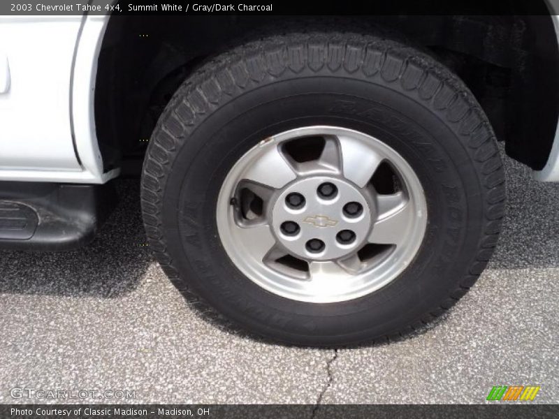 Summit White / Gray/Dark Charcoal 2003 Chevrolet Tahoe 4x4