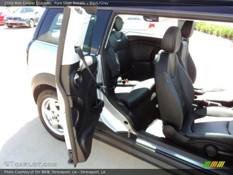 Pure Silver Metallic / Black/Grey 2009 Mini Cooper Clubman