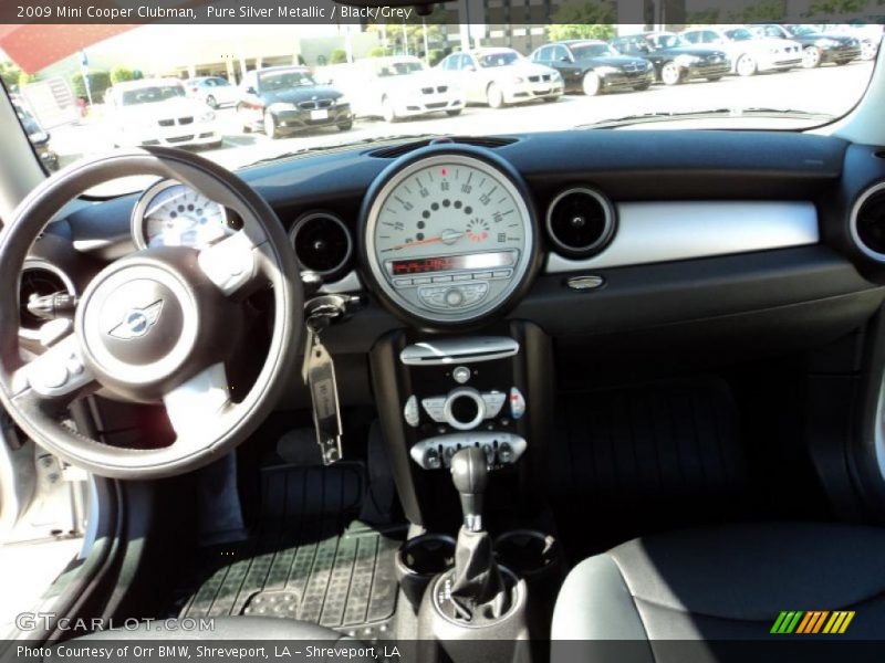 Pure Silver Metallic / Black/Grey 2009 Mini Cooper Clubman