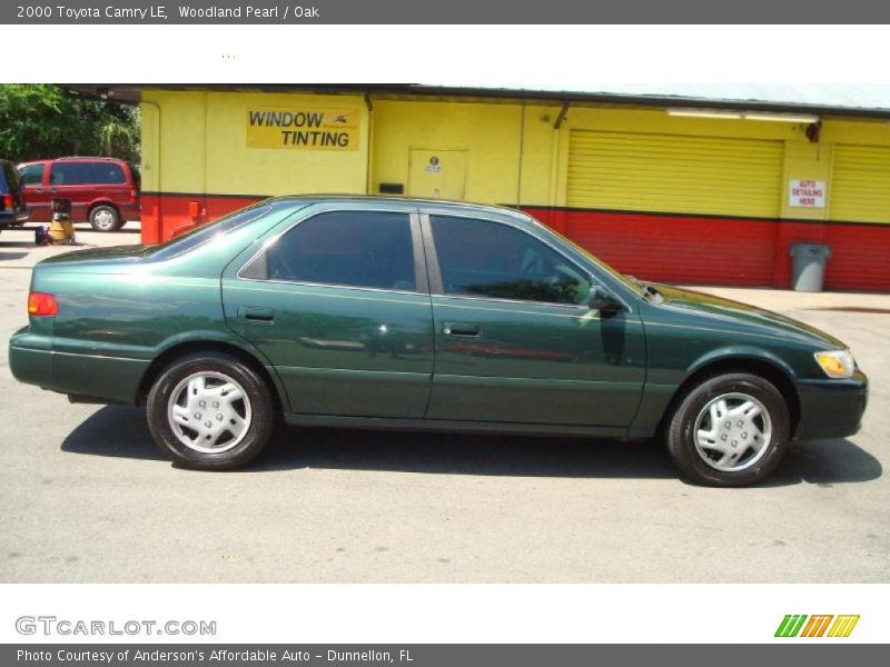 Woodland Pearl / Oak 2000 Toyota Camry LE