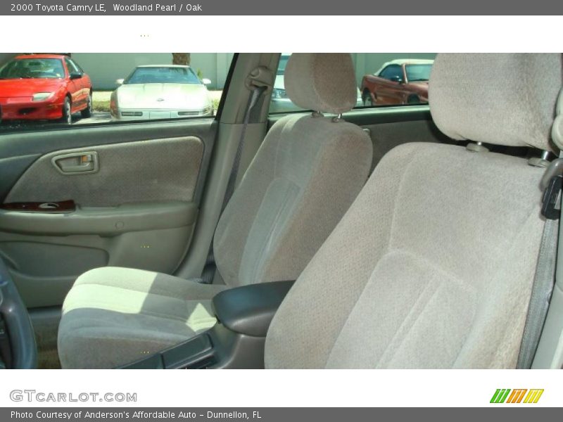 Woodland Pearl / Oak 2000 Toyota Camry LE