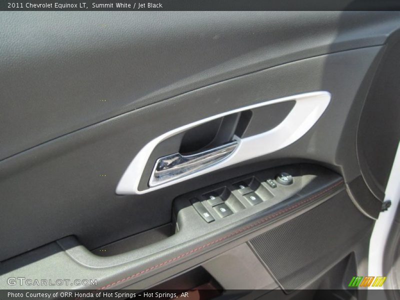 Summit White / Jet Black 2011 Chevrolet Equinox LT