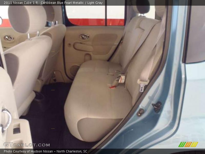 Caribbean Blue Pearl Metallic / Light Gray 2011 Nissan Cube 1.8