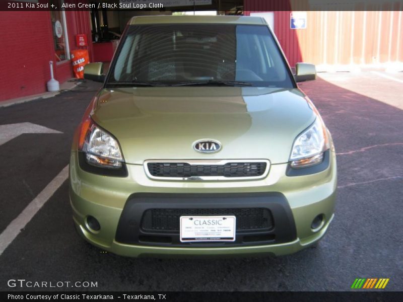 Alien Green / Black Soul Logo Cloth 2011 Kia Soul +