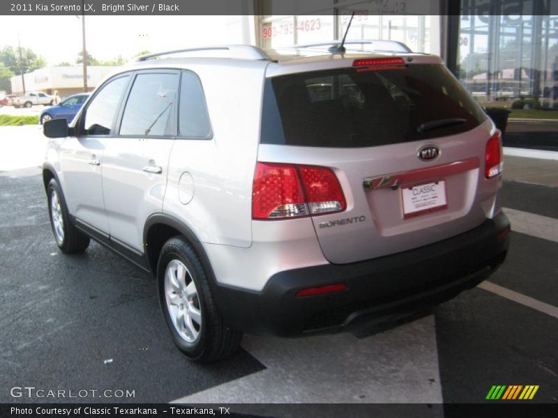 Bright Silver / Black 2011 Kia Sorento LX
