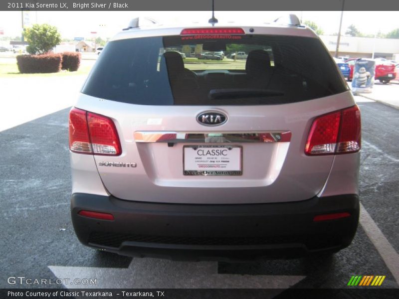 Bright Silver / Black 2011 Kia Sorento LX