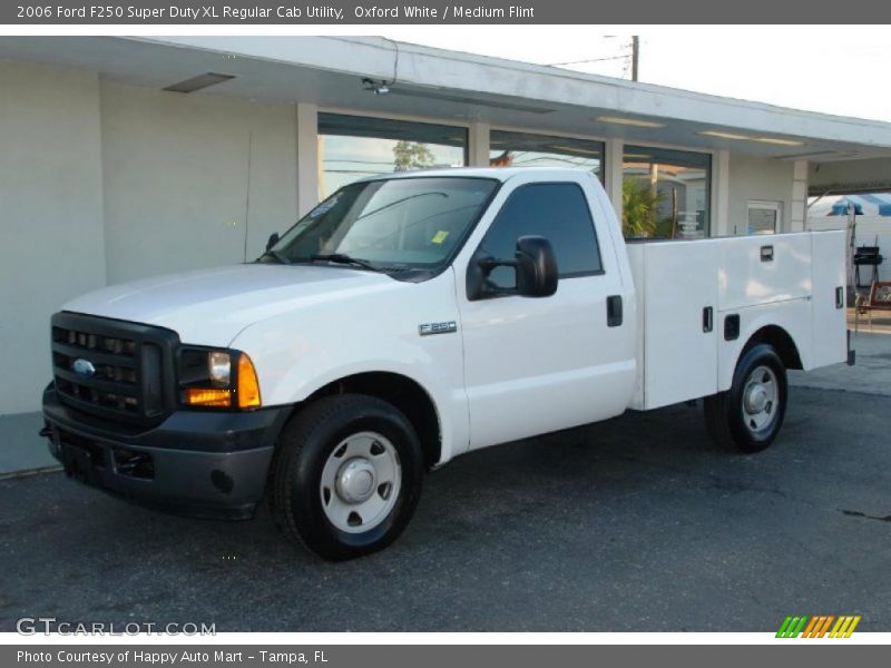 Oxford White / Medium Flint 2006 Ford F250 Super Duty XL Regular Cab Utility