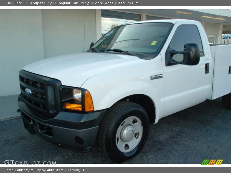 Oxford White / Medium Flint 2006 Ford F250 Super Duty XL Regular Cab Utility