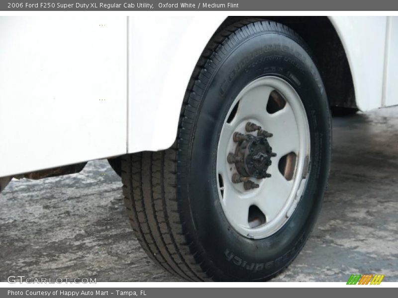 Oxford White / Medium Flint 2006 Ford F250 Super Duty XL Regular Cab Utility