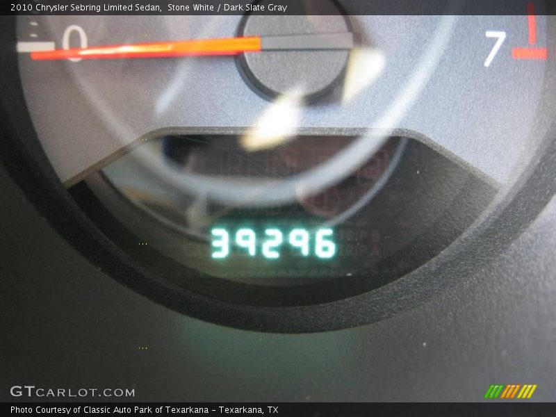 Stone White / Dark Slate Gray 2010 Chrysler Sebring Limited Sedan