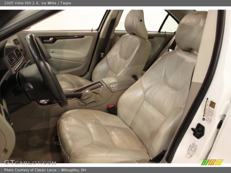 Ice White / Taupe 2005 Volvo S60 2.4