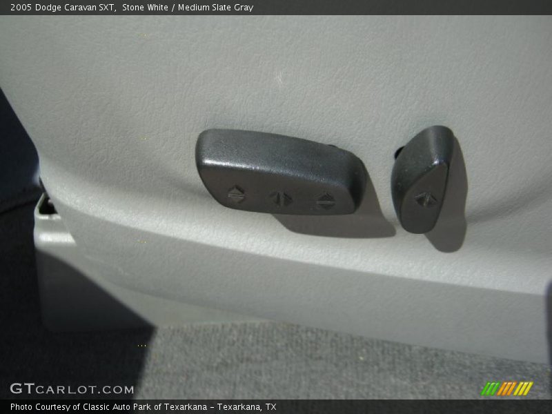 Stone White / Medium Slate Gray 2005 Dodge Caravan SXT