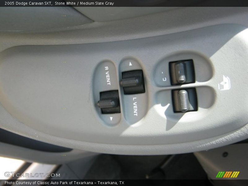 Stone White / Medium Slate Gray 2005 Dodge Caravan SXT