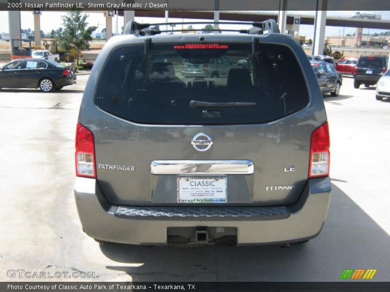 Storm Gray Metallic / Desert 2005 Nissan Pathfinder LE