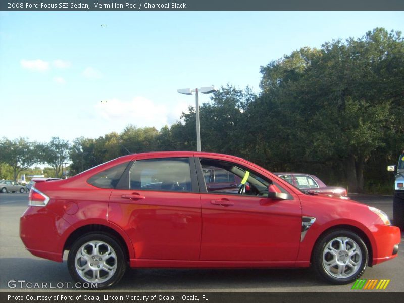Vermillion Red / Charcoal Black 2008 Ford Focus SES Sedan