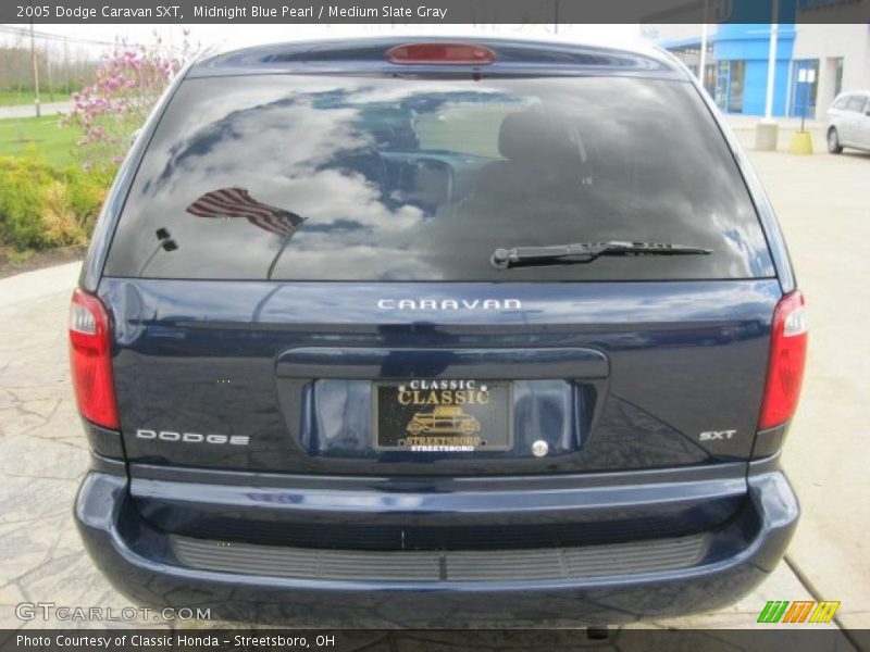 Midnight Blue Pearl / Medium Slate Gray 2005 Dodge Caravan SXT