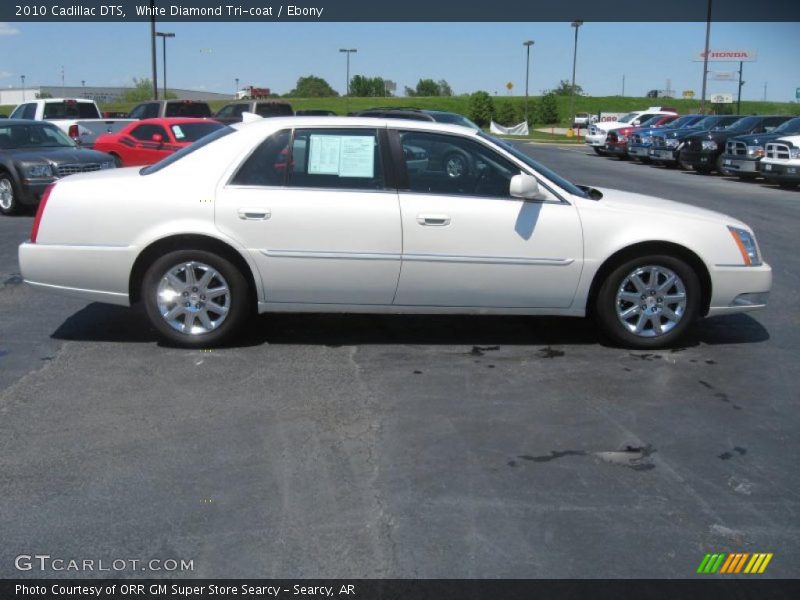 White Diamond Tri-coat / Ebony 2010 Cadillac DTS
