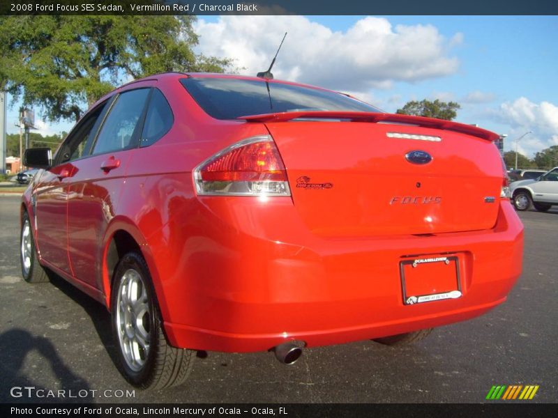 Vermillion Red / Charcoal Black 2008 Ford Focus SES Sedan