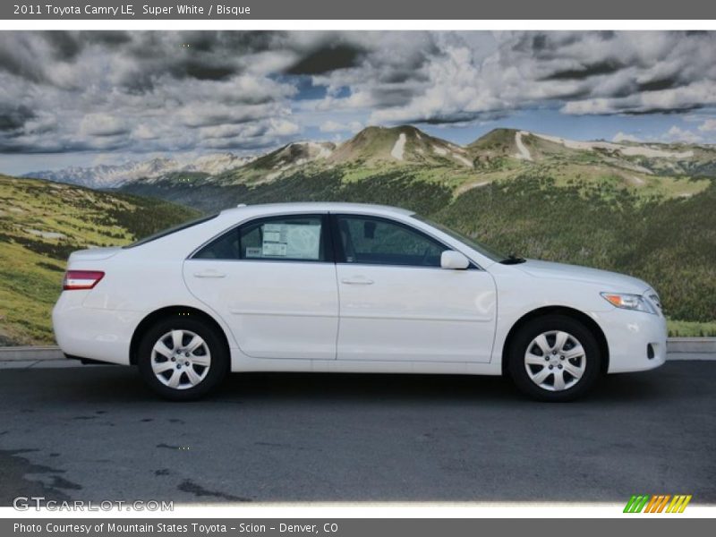 Super White / Bisque 2011 Toyota Camry LE