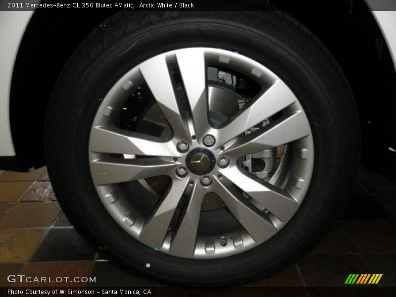 Arctic White / Black 2011 Mercedes-Benz GL 350 Blutec 4Matic