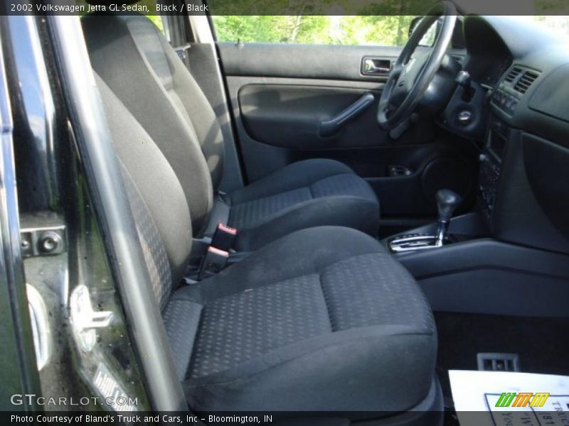 Black / Black 2002 Volkswagen Jetta GL Sedan