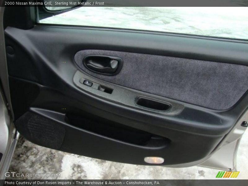 Sterling Mist Metallic / Frost 2000 Nissan Maxima GXE