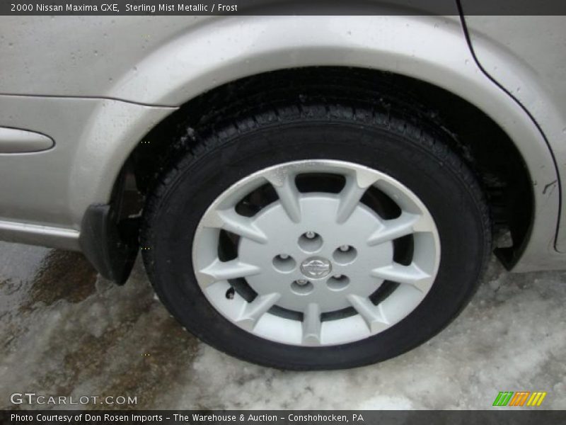 Sterling Mist Metallic / Frost 2000 Nissan Maxima GXE