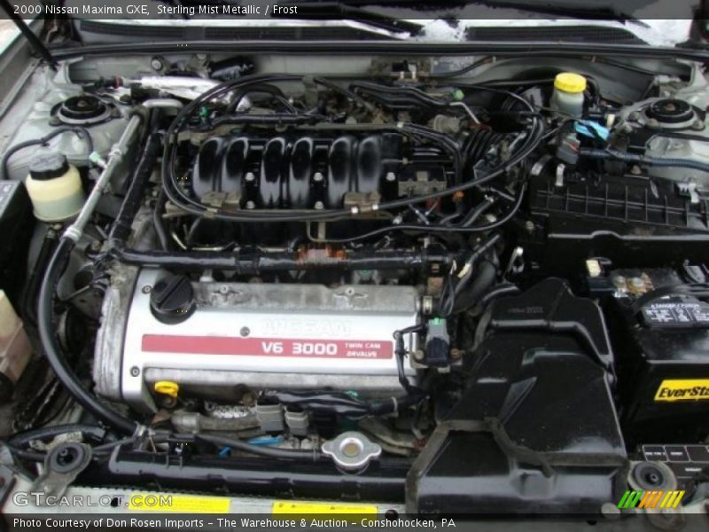 Sterling Mist Metallic / Frost 2000 Nissan Maxima GXE