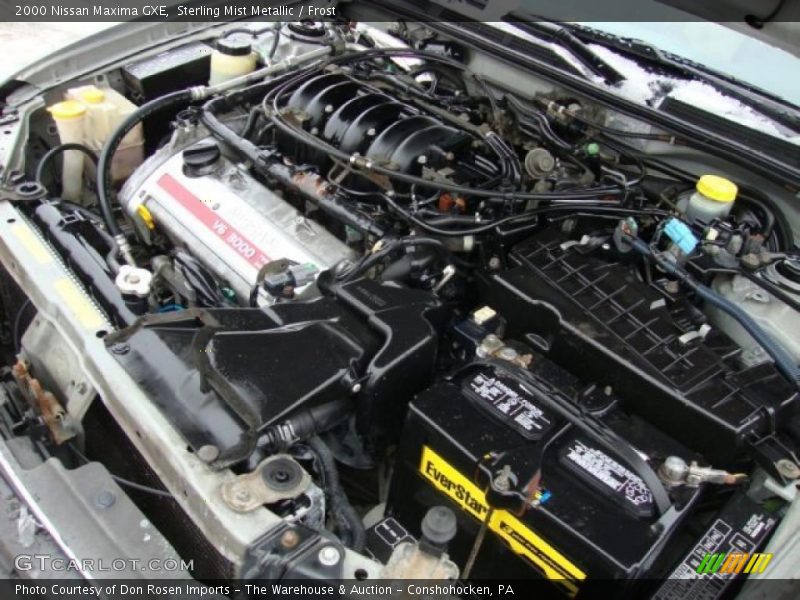 Sterling Mist Metallic / Frost 2000 Nissan Maxima GXE