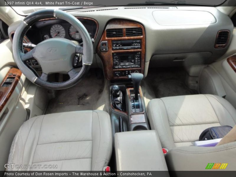 White Pearl Tri-Coat / Beige 1997 Infiniti QX4 4x4