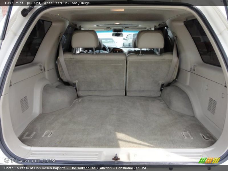 1997 QX4 4x4 Trunk