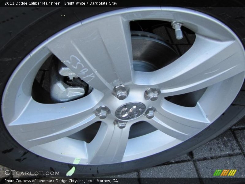 Bright White / Dark Slate Gray 2011 Dodge Caliber Mainstreet